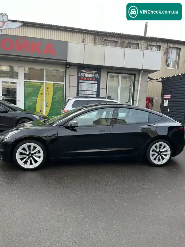 Tesla Model 3 2022, фото з оголошення 2 з 12, VIN 5YJ3E1EB2NF187460