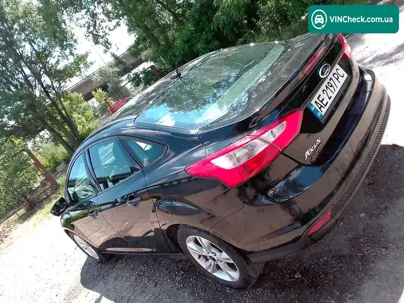 Ford Focus 2014, фото з оголошення, VIN 1FADP3F23EL445738