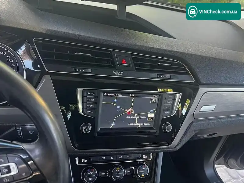 Volkswagen Touran 2017, фото з оголошення 2 з 20, VIN WVGZZZ1TZHW105657
