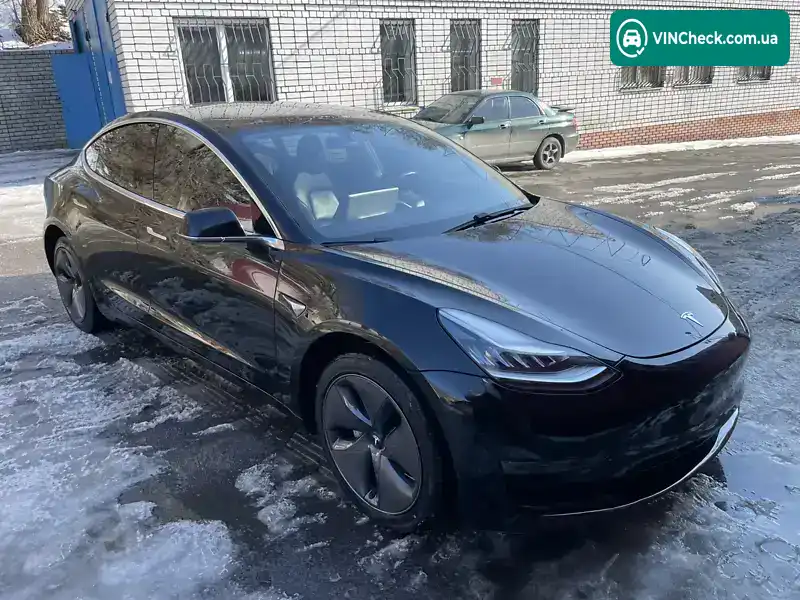 Tesla Model 3 2018, фото з оголошення 1 з 9, VIN 5YJ3E1EA1JF173115