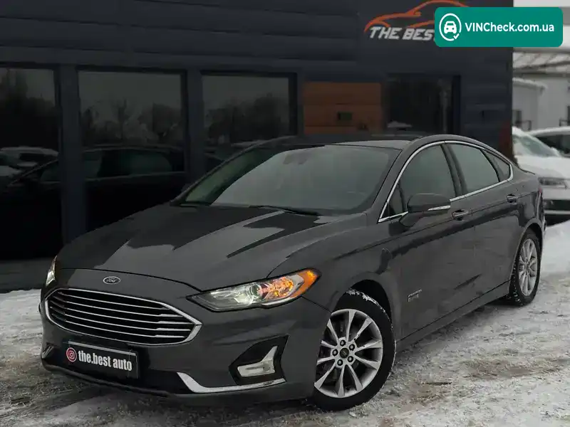 Ford Fusion 2018, фото з оголошення 2 з 21, VIN 3FA6P0LUXKR154230