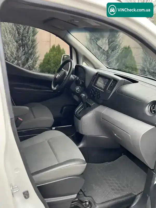 Nissan NV200 2017, фото з оголошення 2 з 18, VIN 3N6CM0KN3HK704253