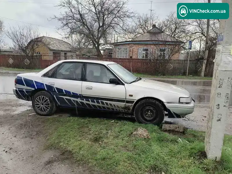 Mazda 626 1989, фото з оголошення 1 з 6, VIN JMZGD12D201296658