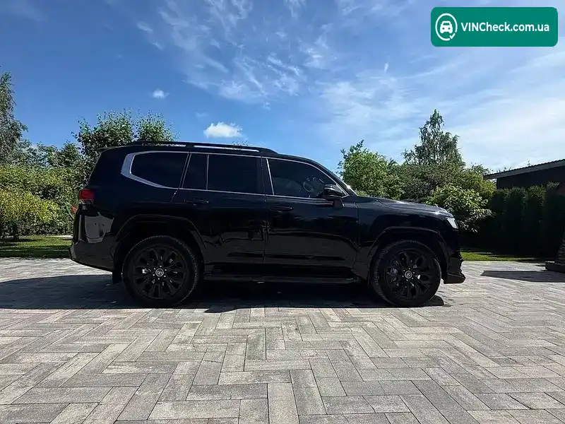 Toyota Land Cruiser 2025, фото з оголошення 2 з 20, VIN JTMAAABJ704112963