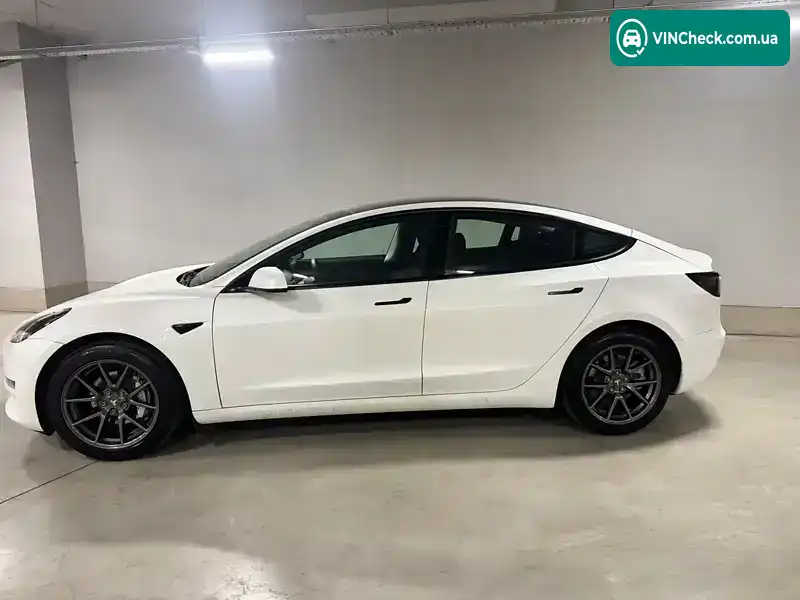 Tesla Model 3 2020, фото з оголошення 2 з 17, VIN 5YJ3E1EA0MF848733