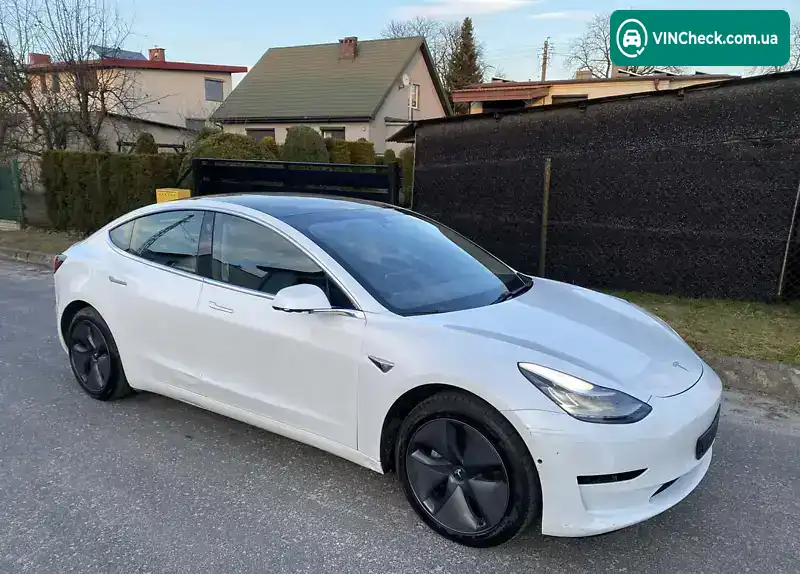 Tesla Model 3 2018, фото з оголошення 2 з 16, VIN 5YJ3E1EB5JF115632