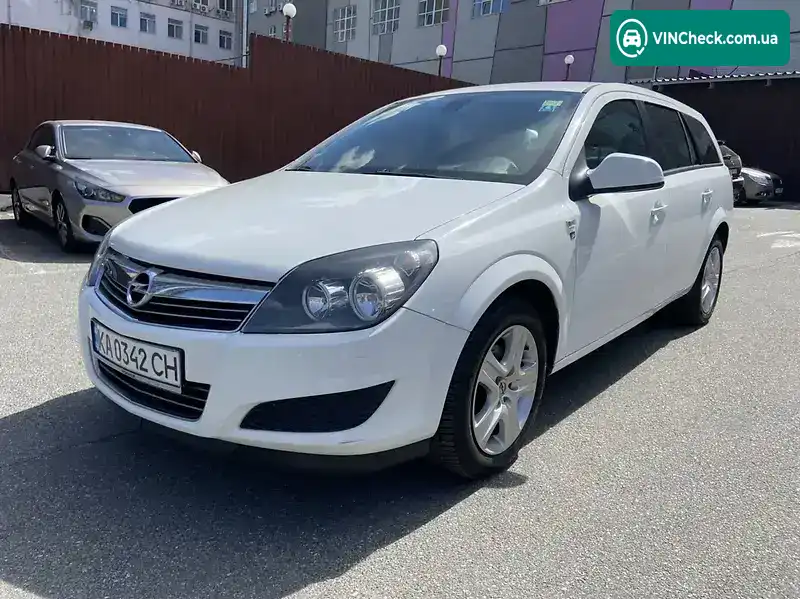Opel Astra 2010, фото з оголошення 1 з 20, VIN W0L0AHL35A2115657