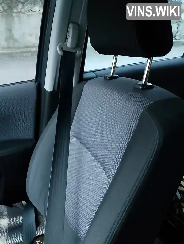 Mazda 5 2006, фото з оголошення 2 з 9, VIN JMZCR198270143940