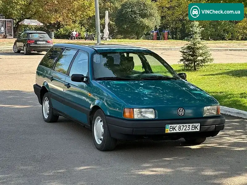 Volkswagen Passat 1992, фото з оголошення 1 з 15, VIN WVWZZZ31ZNB337483