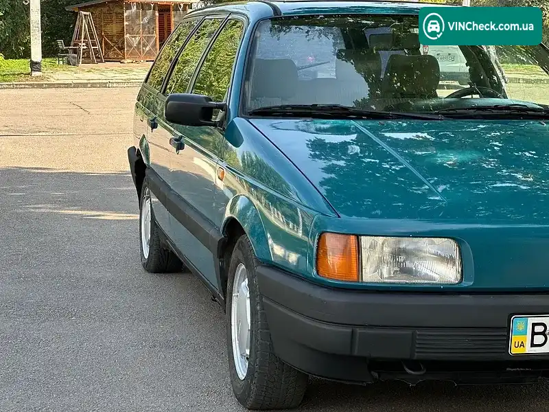 Volkswagen Passat 1992, фото з оголошення 2 з 15, VIN WVWZZZ31ZNB337483
