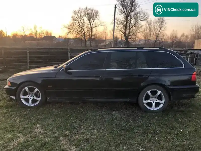 BMW 5 Series 2001, фото з оголошення 2 з 6, VIN WBADP710X0GS70409