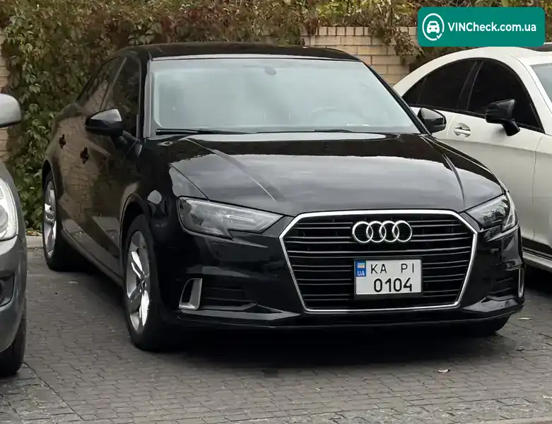 Audi A3 2016, фото з оголошення 1 з 12, VIN WAUAUGFF8H1041900