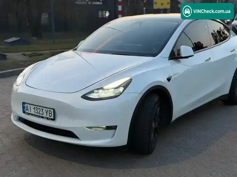 Tesla Model Y 2024, фото з оголошення 2 з 21, VIN 7SAYGDEE4RA304716