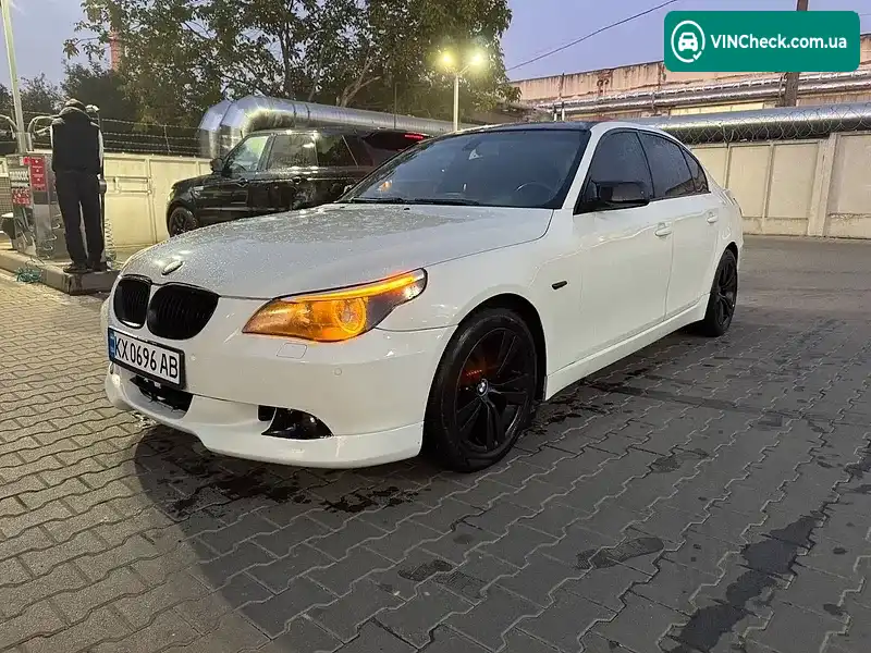 BMW 5 Series 2009, фото з оголошення 2 з 11, VIN WBANU5C55AC126172