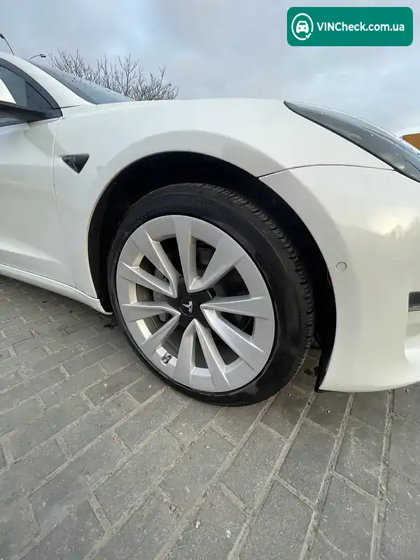 Tesla Model 3 2022, фото з оголошення 2 з 18, VIN 5YJ3E1EB4NF235265