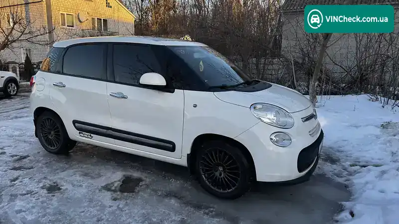 Fiat 500L 2012, фото з оголошення 1 з 21, VIN ZFA19900005002145