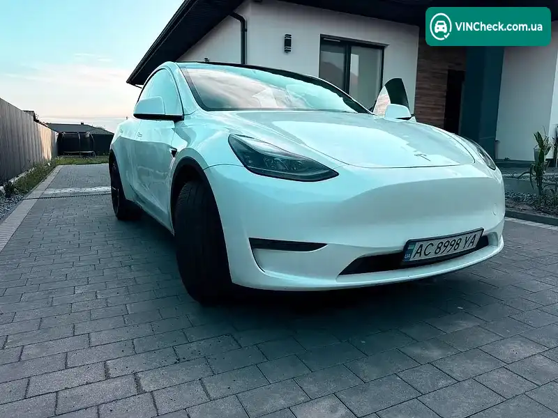 Tesla Model Y 2022, фото з оголошення 2 з 20, VIN 7SAYGDEE1PF627623