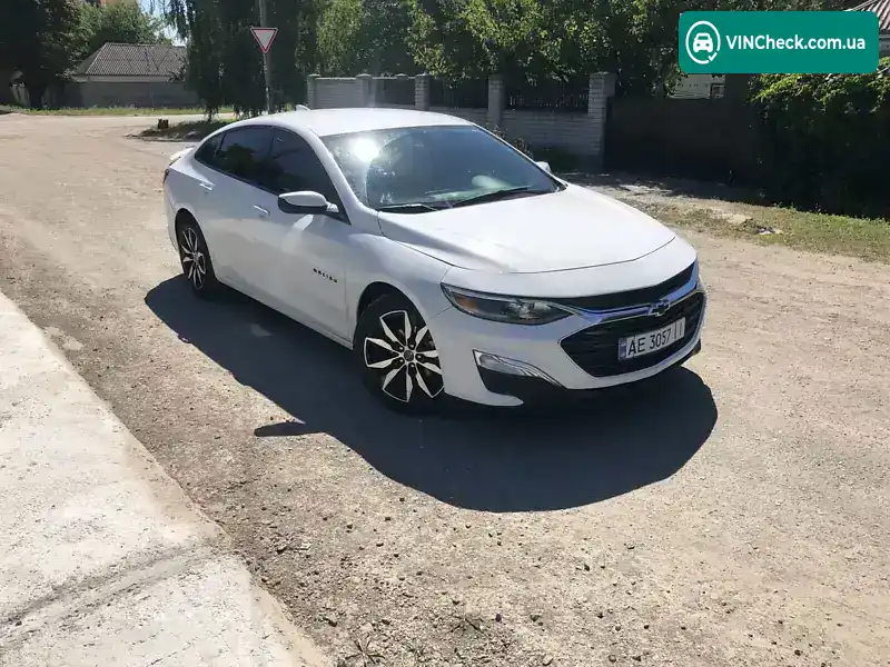 Chevrolet Malibu 2020, фото з оголошення 1 з 21, VIN 1G1ZG5STXLF139537