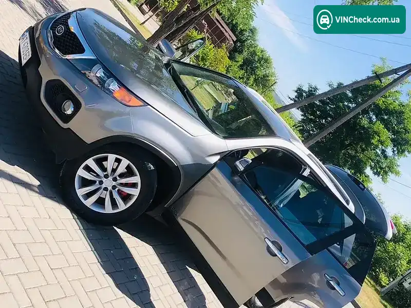 Kia Sorento 2010, фото з оголошення 2 з 21, VIN KNAKU814DB5111044