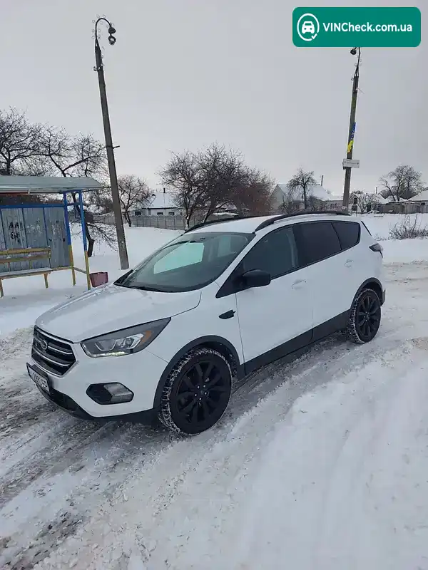 Ford Escape 2017, фото з оголошення 1 з 10, VIN 1FMCU0GD7HUD06283