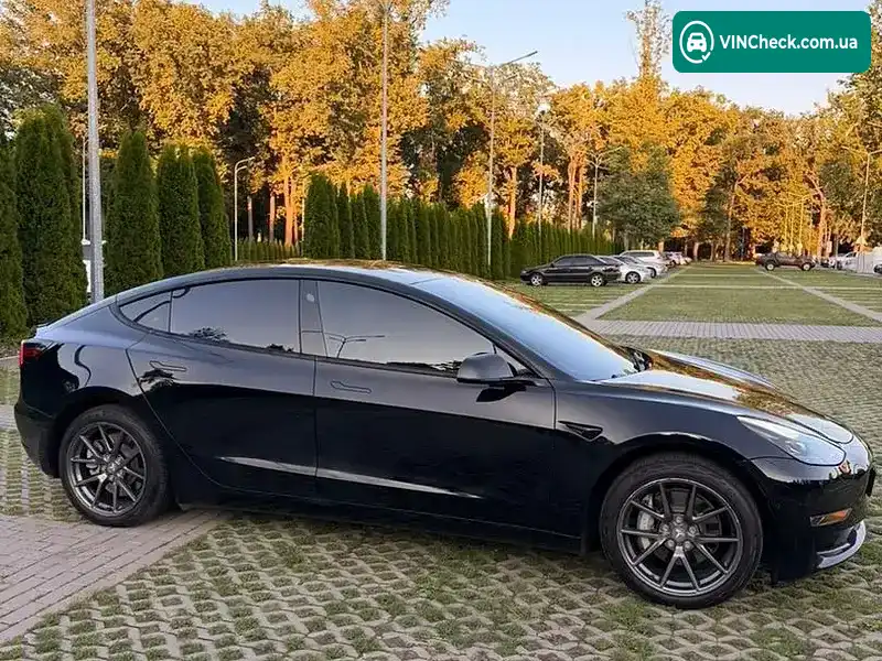 Tesla Model 3 2021, фото з оголошення 1 з 12, VIN 5YJ3E1EA9MF098877