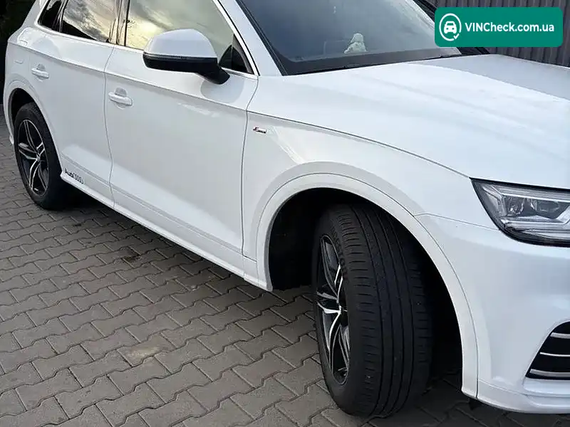 Audi Q5 2018, фото з оголошення 1 з 20, VIN WA1ENAFYXJ2174975