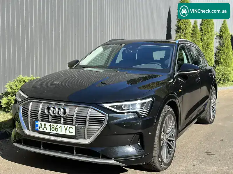 Audi e-tron 2019, фото з оголошення 1 з 21, VIN WAUZZZGE0LB008012