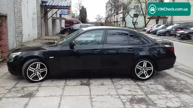 BMW 5 Series 2004, фото з оголошення 2 з 19, VIN WBANC71070B642964