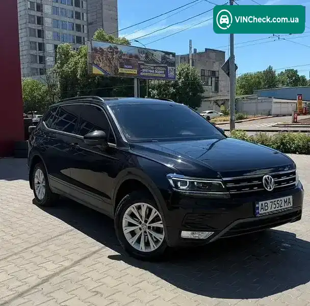 Volkswagen Tiguan 2020, фото з оголошення 2 з 15, VIN 3VV1B7AX5LM153382