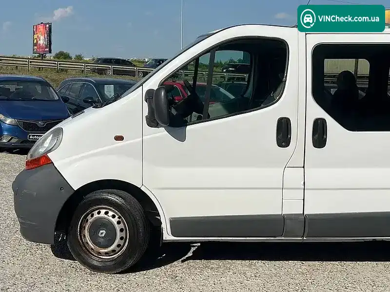 Renault Trafic 2005, фото з оголошення 2 з 20, VIN VF1FLBCB65Y106559