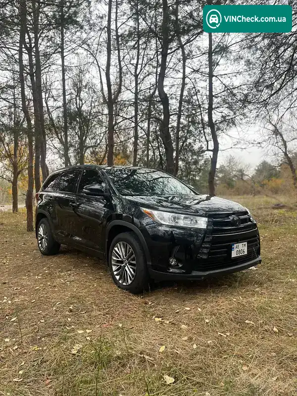 Toyota Highlander 2017, фото з оголошення 1 з 21, VIN 5TDBZRFH8JS819501