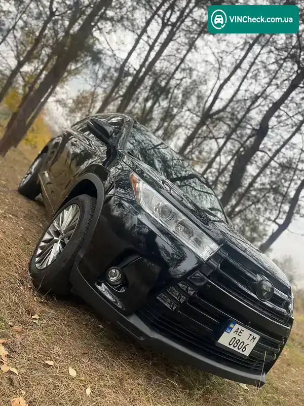 Toyota Highlander 2017, фото з оголошення 2 з 21, VIN 5TDBZRFH8JS819501
