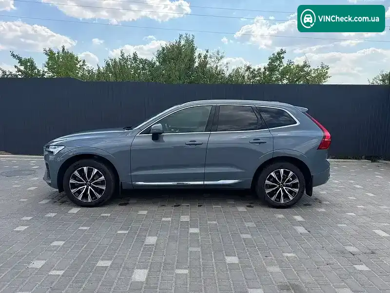 Volvo XC60 2022, фото з оголошення 2 з 20, VIN YV1UZK2V6P1295261