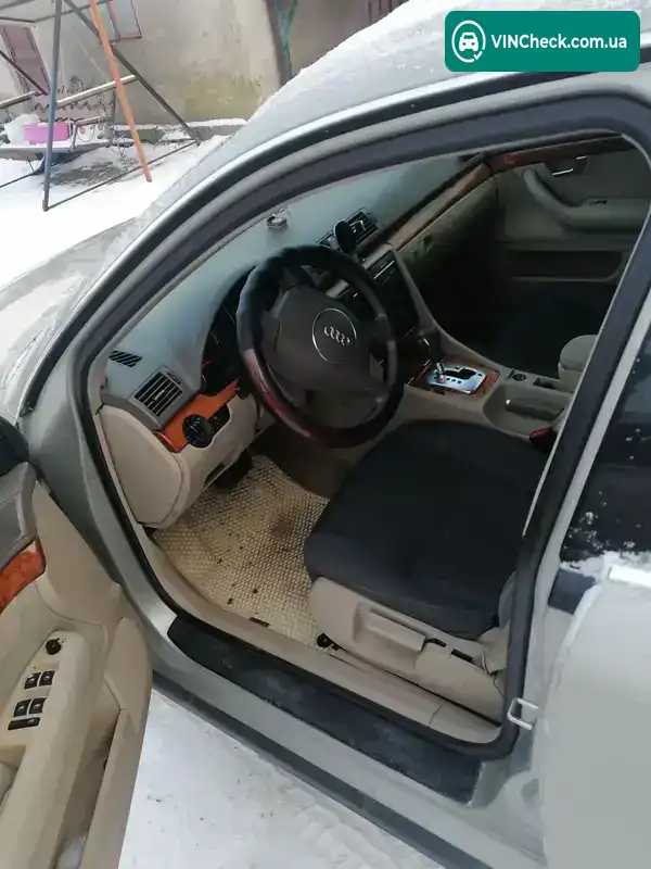 Audi A4 2003, фото з оголошення 2 з 9, VIN WAUZZZ8E33A312245
