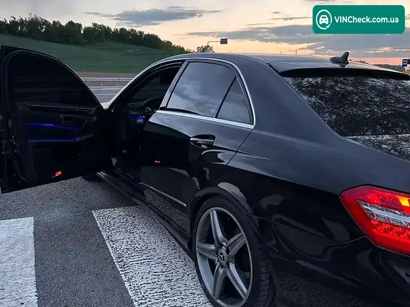 Mercedes-Benz E-Class 2011, фото з оголошення 1 з 8, VIN WDD2120031A453474