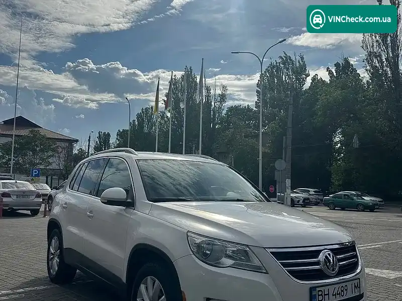 Volkswagen Tiguan 2010, фото з оголошення 2 з 15, VIN WVGAV7AX8BW514233