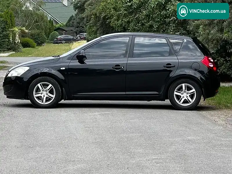 Kia Ceed 2007, фото з оголошення 2 з 10, VIN Y6LFF24228L001254