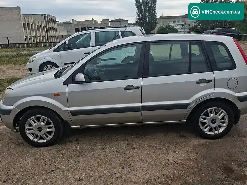 Ford Fusion 2008, фото з оголошення 2 з 9, VIN WF0UXXGAJU8L56387