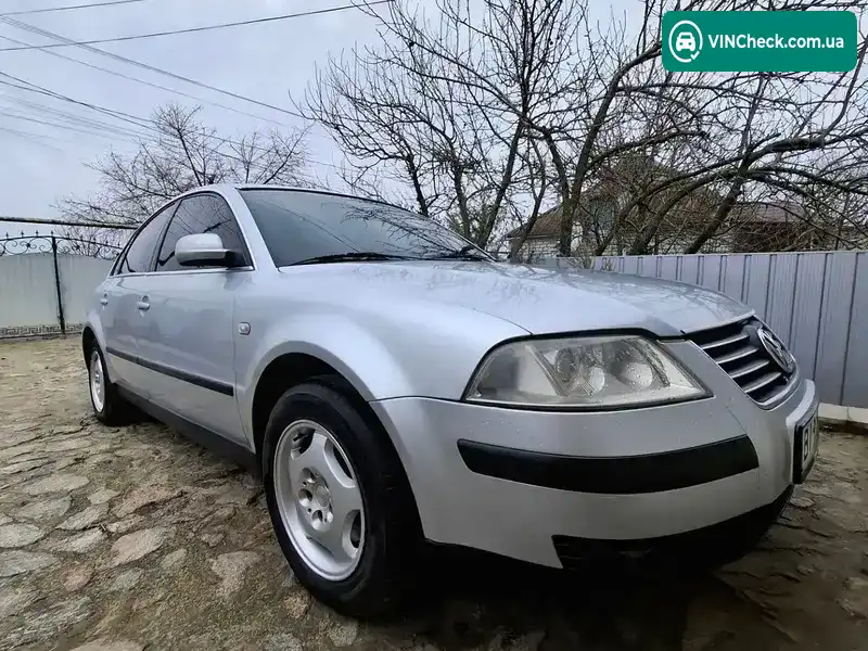 Volkswagen Passat 2000, фото з оголошення 1 з 12, VIN WVWZZZ3BZ1P066554