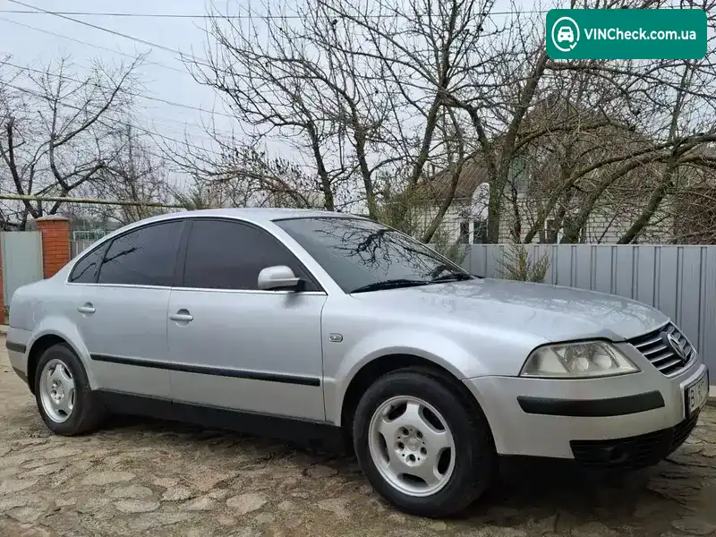 Volkswagen Passat 2000, фото з оголошення 2 з 12, VIN WVWZZZ3BZ1P066554