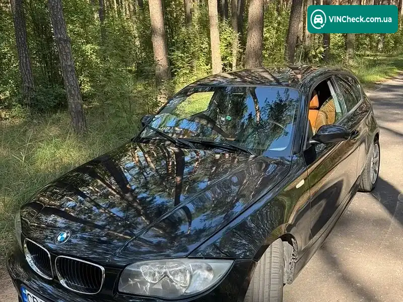 BMW 1 Series 2009, фото з оголошення 2 з 20, VIN WBAUB71000VK88833