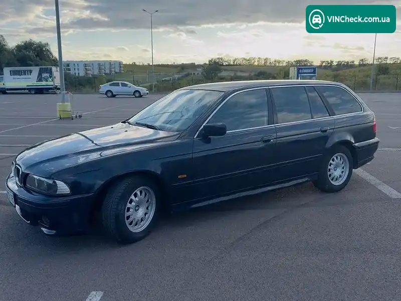 BMW 5 Series 2001, фото з оголошення 2 з 14, VIN WBADR71060GV63637