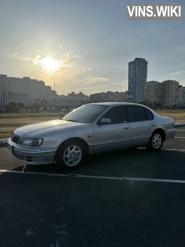 Nissan Maxima 1998, фото з оголошення 2 з 21, VIN JN1CAUA32U0053447