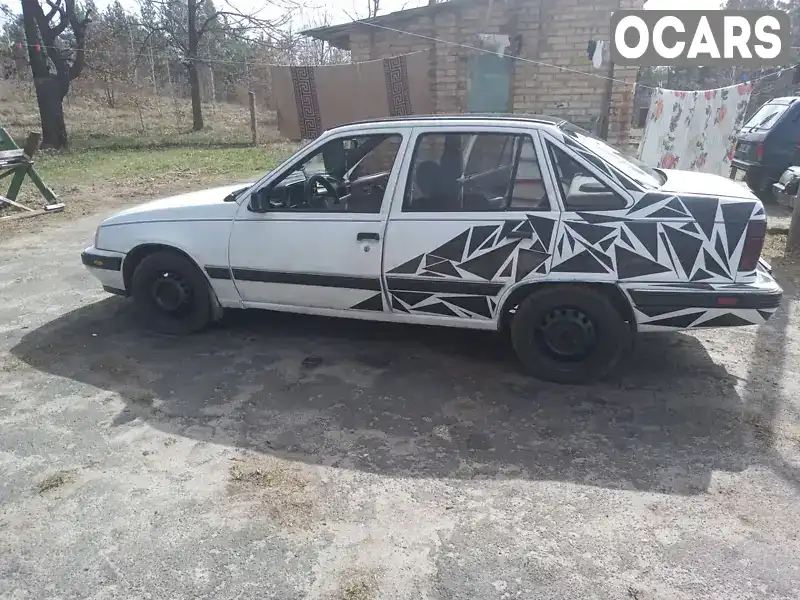 Pontiac Lemans 1989, фото з оголошення 2 з 9, VIN KL2TN5168KB302032