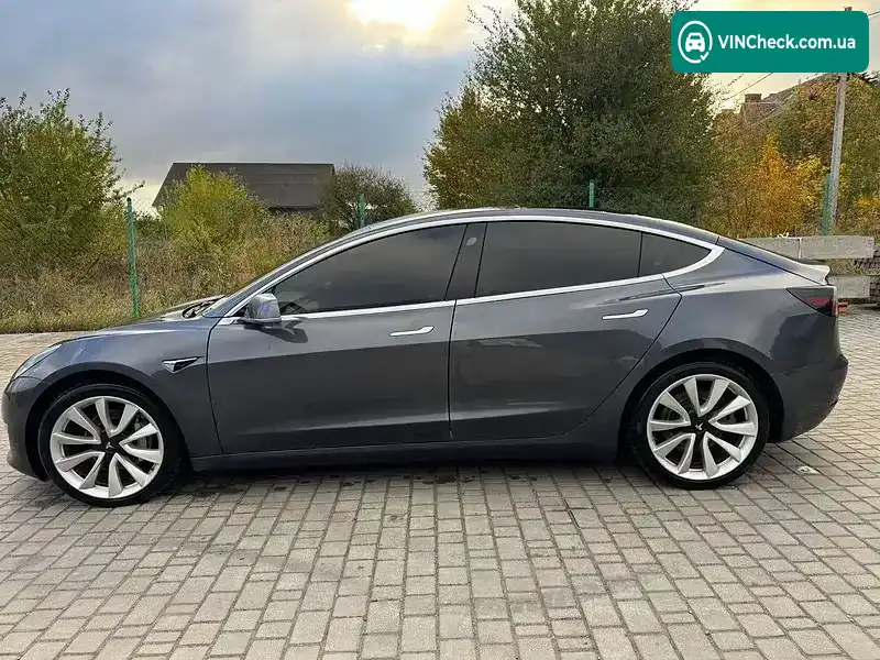 Tesla Model 3 2019, фото з оголошення 1 з 21, VIN 5YJ3E7EB1LF593262