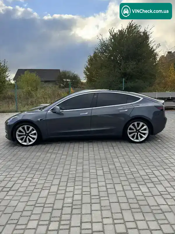 Tesla Model 3 2019, фото з оголошення 2 з 21, VIN 5YJ3E7EB1LF593262