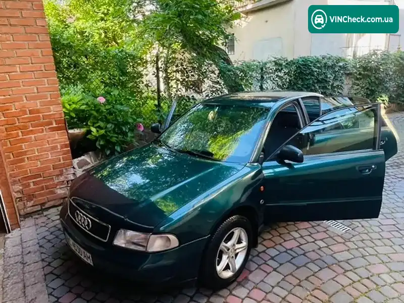 Audi A4 1996, фото з оголошення 2 з 19, VIN WAUZZZ8DZTA214956
