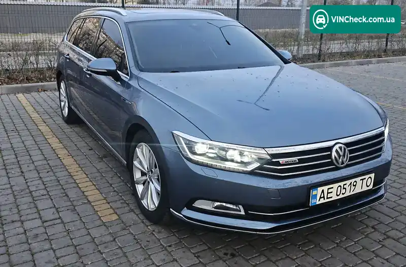 Volkswagen Passat 2016, фото з оголошення 1 з 20, VIN WVWZZZ3CZGE163909