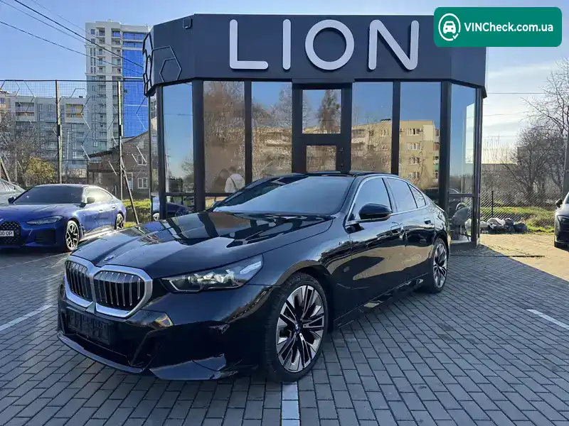BMW 5 Series 2024, фото з оголошення 1 з 21, VIN WBA11FL030CR80335