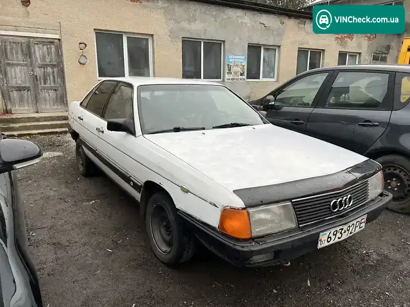 Audi 100 1986, фото з оголошення 1 з 8, VIN WAUZZZ44ZGN004105